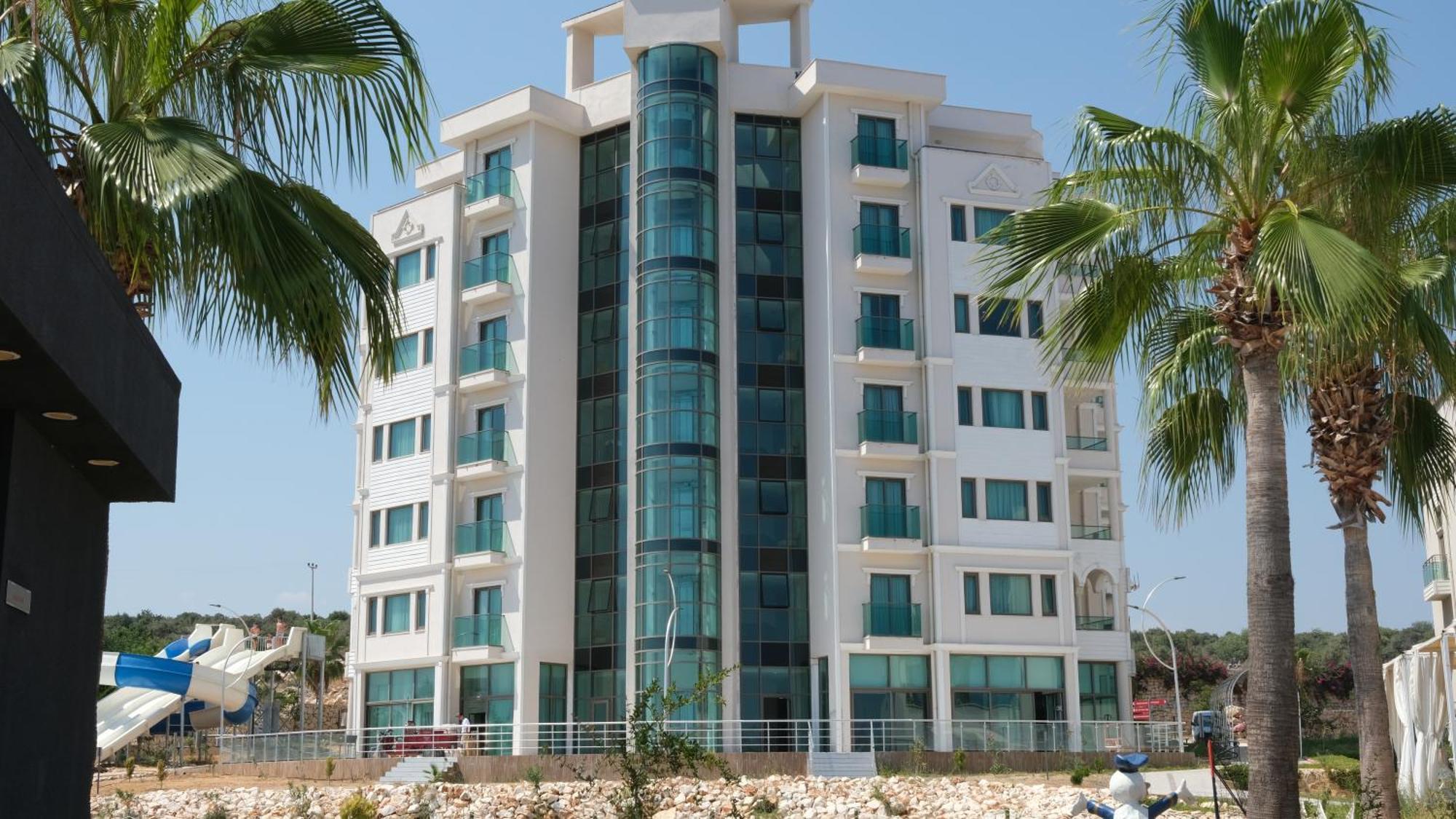 Ramada Resort By Wyndham Kizkalesi Exterior photo